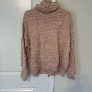 Cozy Women's Turtleneck Sweater - Beige